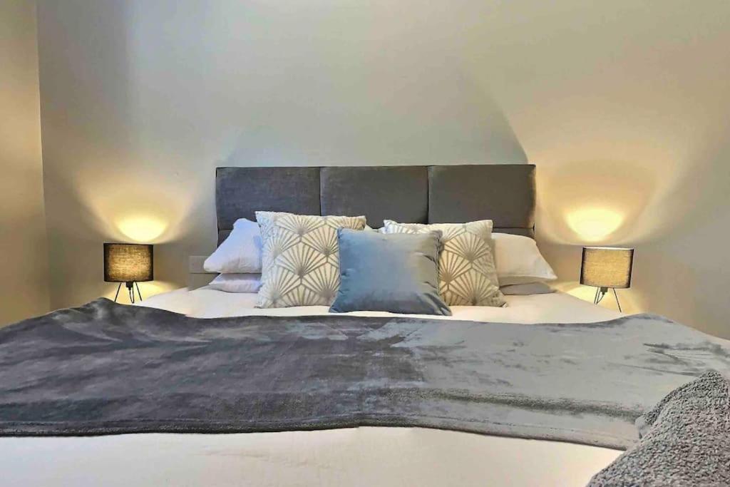 Cotswold Chapel, Sleeps Up To 5 In Kingsize Beds Apartamento Chipping Norton Exterior foto