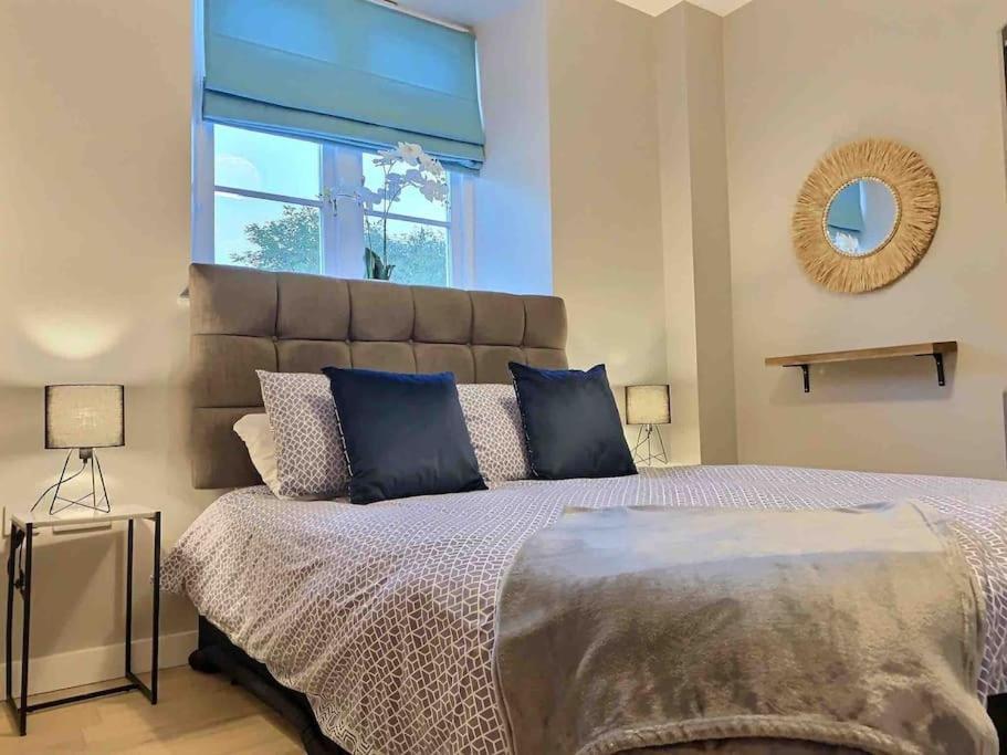 Cotswold Chapel, Sleeps Up To 5 In Kingsize Beds Apartamento Chipping Norton Exterior foto