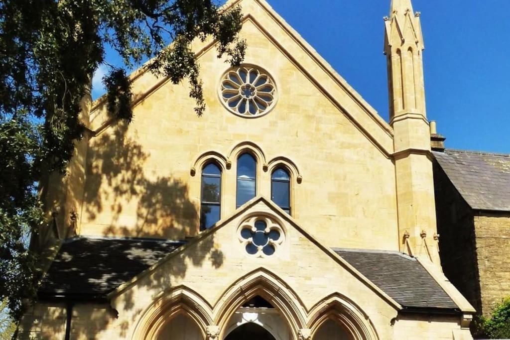 Cotswold Chapel, Sleeps Up To 5 In Kingsize Beds Apartamento Chipping Norton Exterior foto